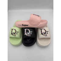 Жіночі шльопанці