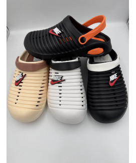 Чоловічі крокси Nike