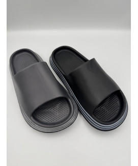 Чоловічі шльопанці 